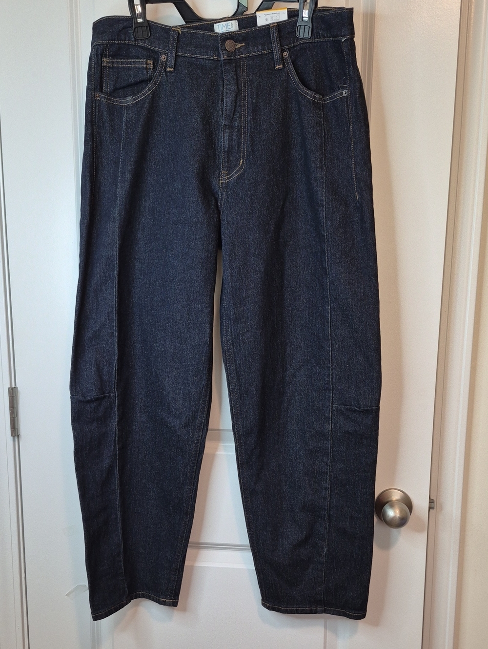 Time and Tru High-Rise Straight Leg Dark Blue Jeans Size 12